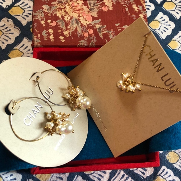 Chan Luu Jewelry - Chan Luu Pearl Crystal Gold Necklace Earring Set